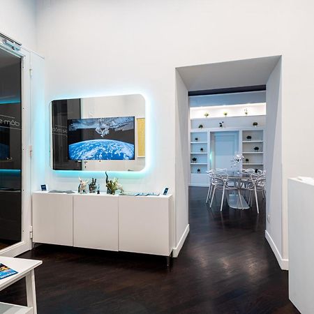Skyhouse Duomo Bed & Breakfast Наполи Екстериор снимка