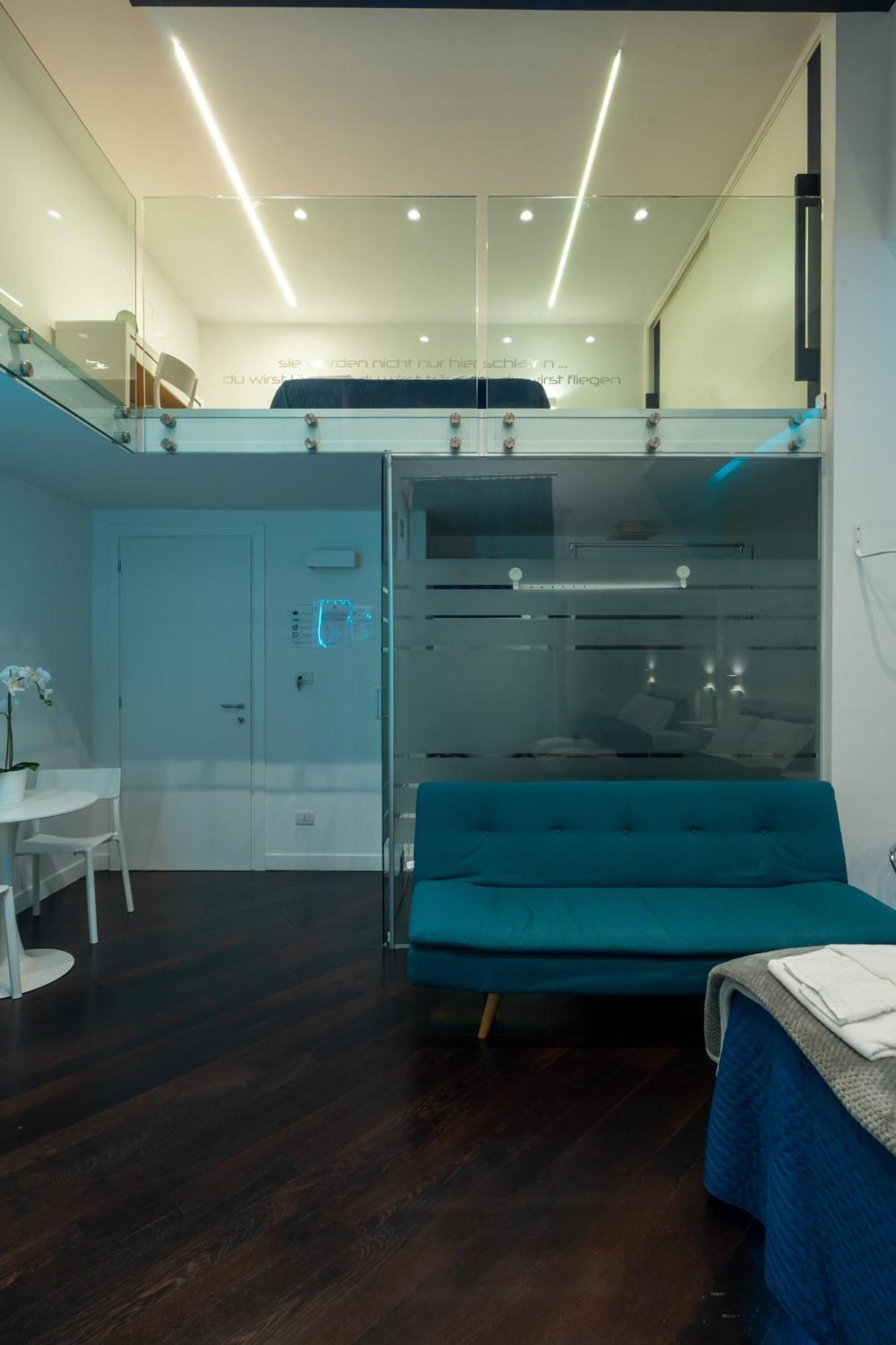 Skyhouse Duomo Bed & Breakfast Наполи Екстериор снимка