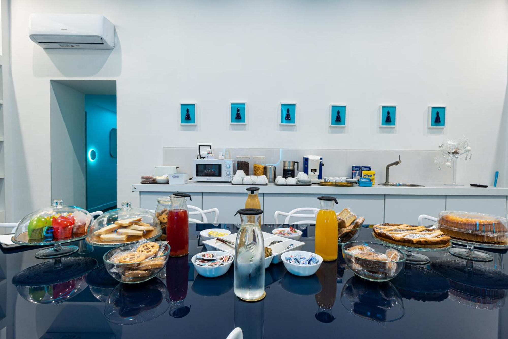 Skyhouse Duomo Bed & Breakfast Наполи Екстериор снимка