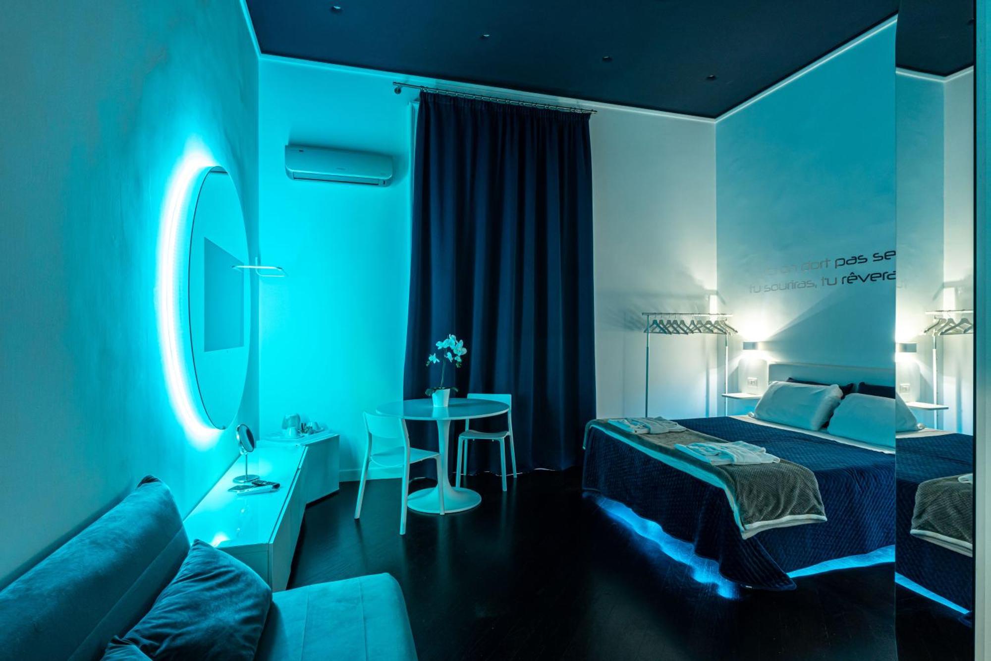 Skyhouse Duomo Bed & Breakfast Наполи Екстериор снимка